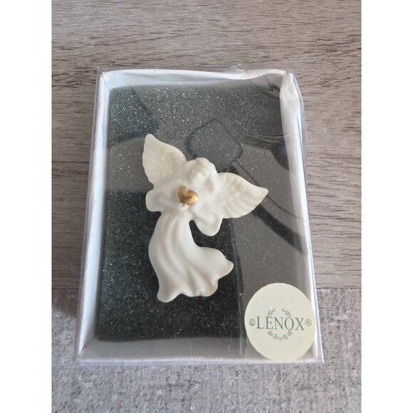 Lenox White Bisque Porcelain Angel Gold Star Brooch Pin 1.5" Vtg 261b - Picture 1 of 6